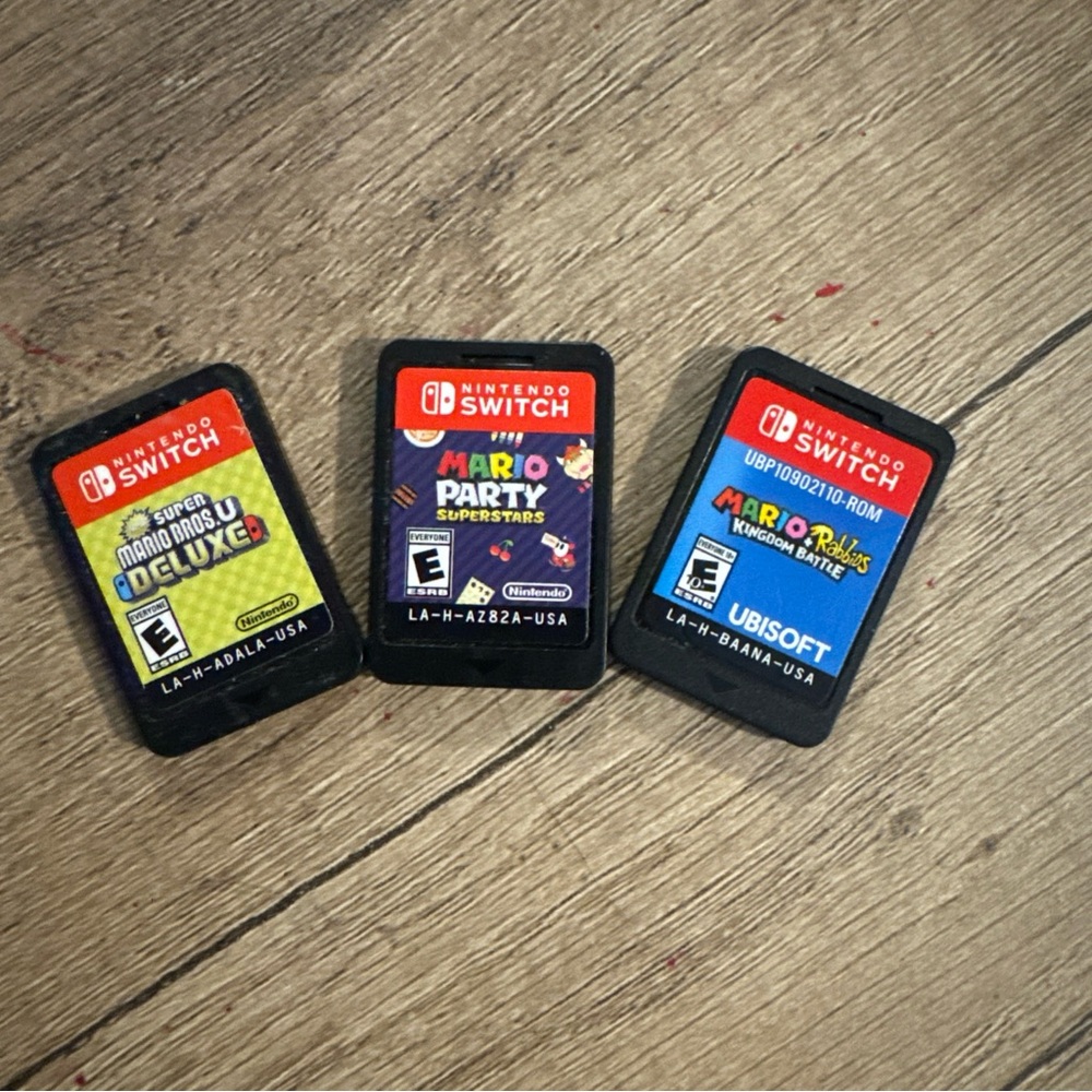 Nintendo Switch Game Cartridge Trio - Black and Multicolor
